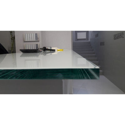 낮은 철분 온화 유리 4mm 5mm 6mm 8mm 10mm 12mm 15mm 19mm 두께 조각 상태