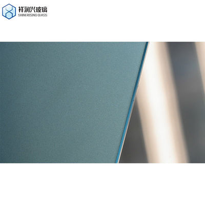 지속가능한 건물에 참여하기 위해 평면으로 닦은 U 채널 유리