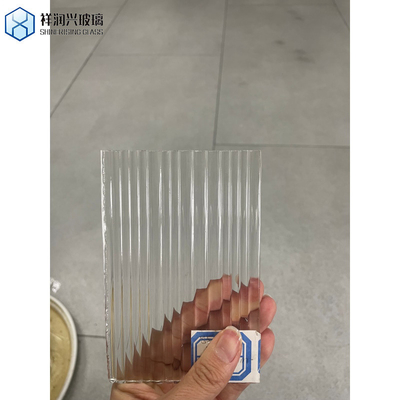 구조적으로 단단한 선명하고 색채가 돋보이는 ISO 인증과 함께 패턴/형상/롤링 된 유리