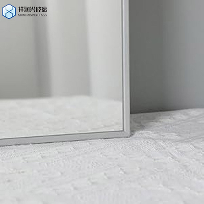 유리 장 알루미늄 거울 은 평면 거울 B2B 수요를 위한 간단한 스타일