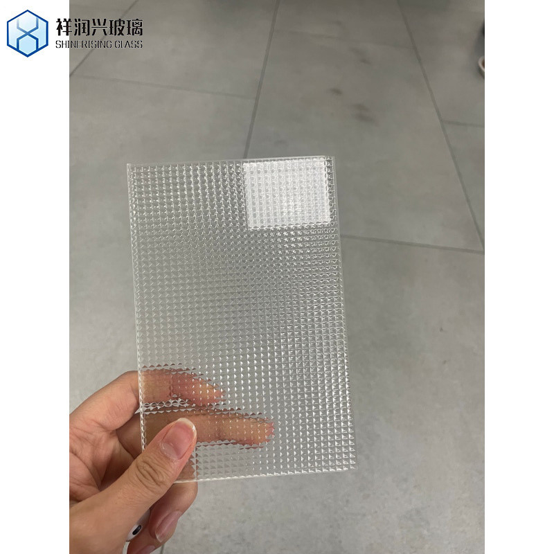 4mm 모루 플로라 밀레니엄 웨이브 다이아몬드 빗물 큐브 낮은 철 온화 등급 창문 패턴 유리